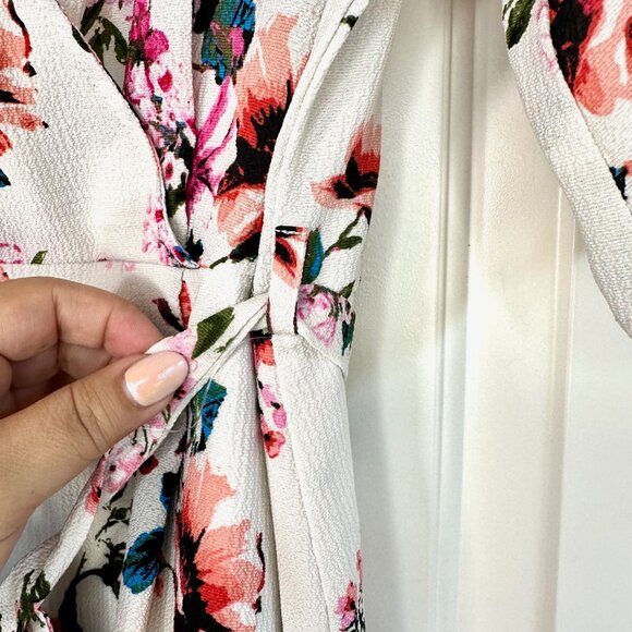 White & Black Stripes and Floral Print Flutter Sleeve Tie Waist Rompers XXL - Picture 8 of 11